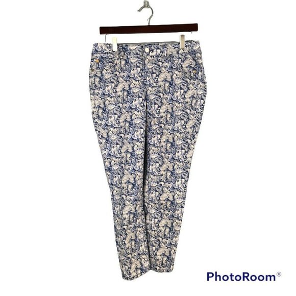 Tommy Bahama Women's Pants Size 8 Blue White Leaves Tropical Stretch - Picture 2 of 12
